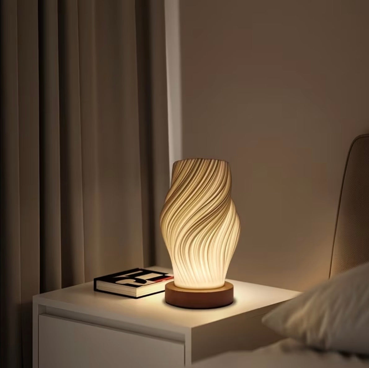 Modern Minimalist Design Dimmable lamp